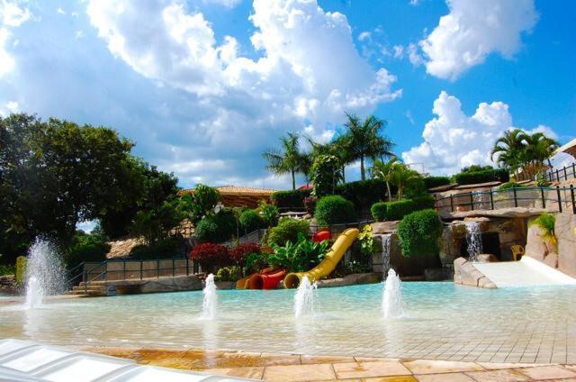 diRoma Hotéis , um dia de diversão no Acqua Parque e Splash Caldas Novas Exterior foto
